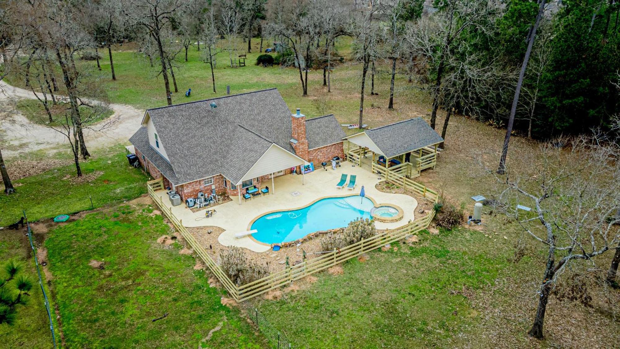 Country Getaway 4 Bedroom Resort In 10 Acre Lot Magnolia Exterior photo