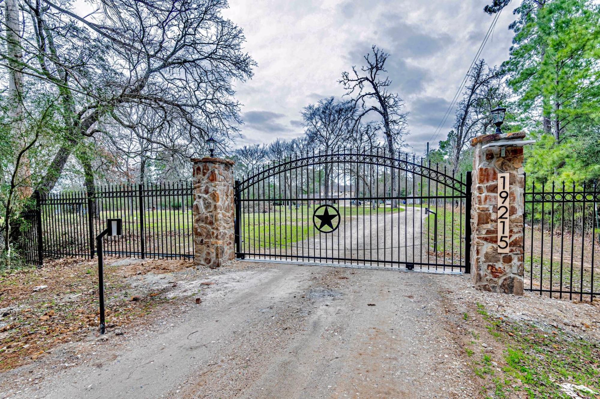 Country Getaway 4 Bedroom Resort In 10 Acre Lot Magnolia Exterior photo